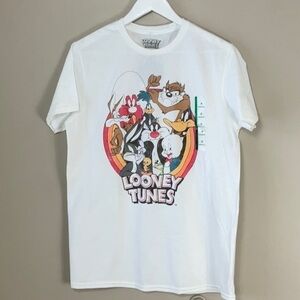 Men's Looney Tunes Retro Group Shot Logo Tee